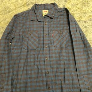 Levi’s flannel shirt